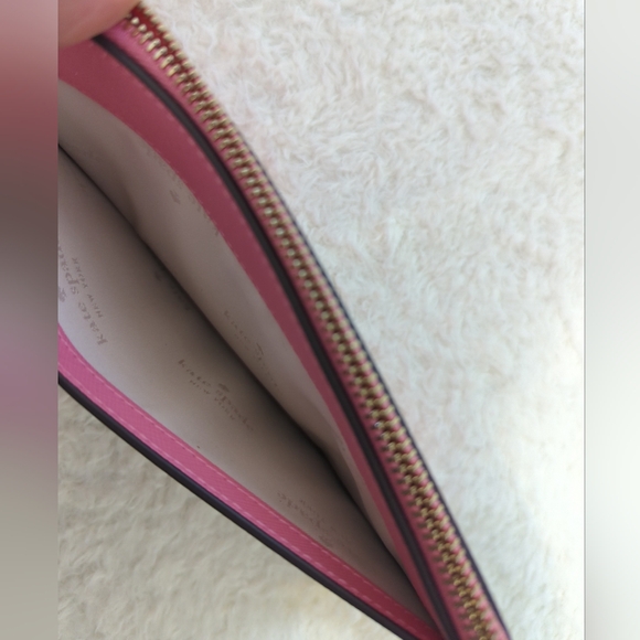 Kate Spade Pink Wristlet Clutch Large Size Fits Phone New Condition Valentines - Picture 3 of 6